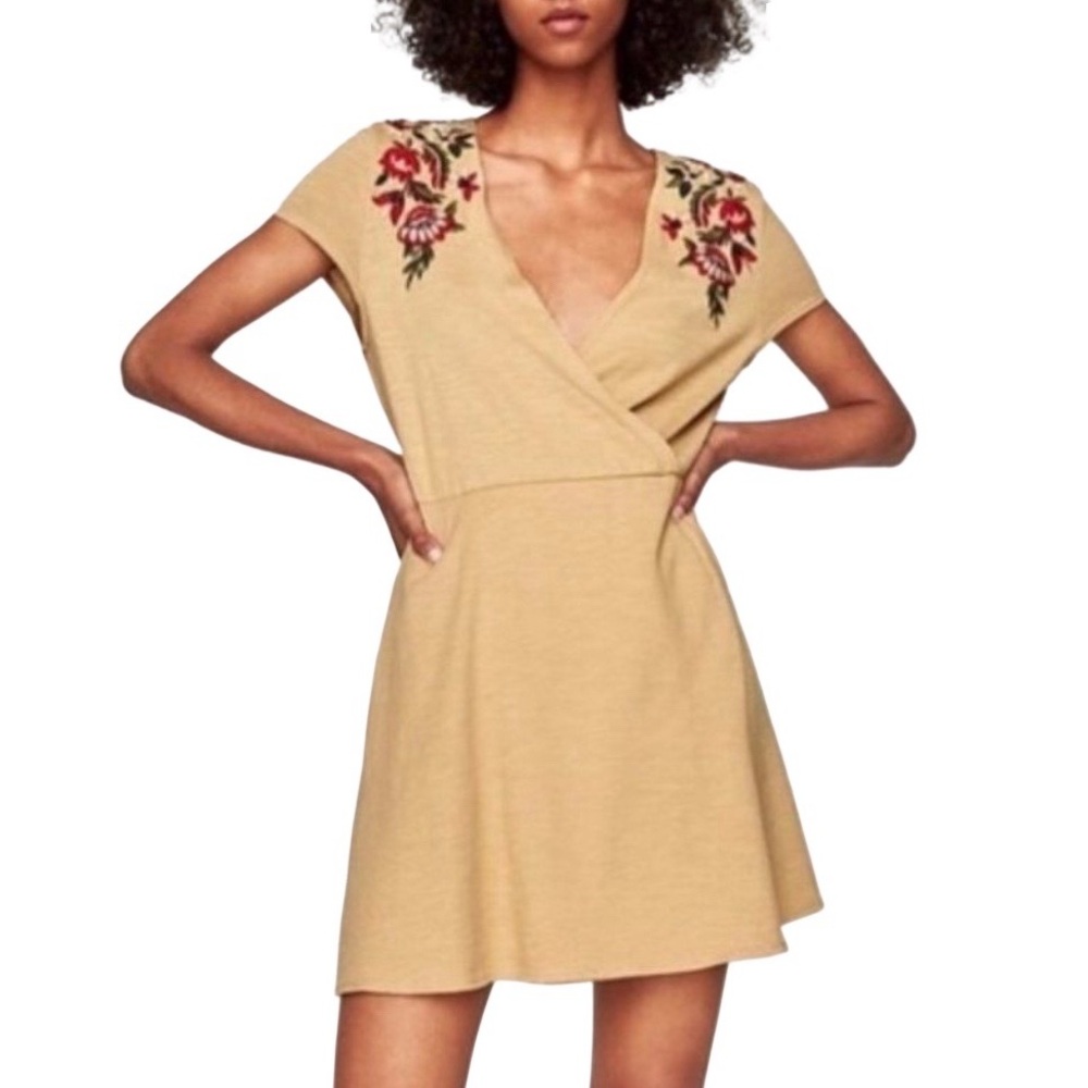 NWT Zara Embroidered Floral Surplice Mini Dress S